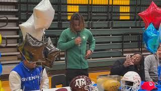 DeSoto safety Sael Reyes fakes out the crowd at national signing day ceremony