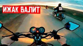 Я В ШОКЕ ОТ ТОГО КАК ВАЛИТ ИЖ ЮПИТЕР 3! ТОЛПОЙ НА МОТОЦИКЛАХ ПО СЕЛУ!