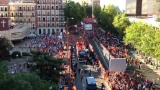 Spanish Euro 2012 Champions arriving to Madrid with trophy