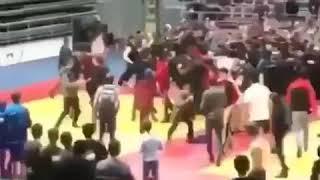 В Ингушетии во время турнира по самбо произошла массовая драка