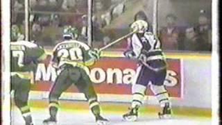 Dino Ciccarelli's vicious stick attack on Luke Richardson