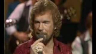 Gene Watson - Memories To Burn "LIVE"