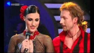 *Mirna Jukic und Gerhard Egger mit einem Tango* DANCING STARS 2011