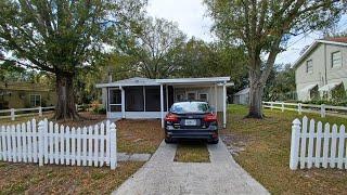 Se Vende Casa de 2 Dormitorios con Amplio Terreno NO HOA en Winter Haven, Florida 33881