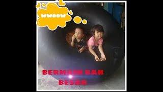 WOW!!!!!Bermain dengan ban besar Loader 