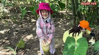 Mẹ Thử Thách 3 Anh Em Đi Cắt Măng Về Nấu Bữa Ăn || Huyền Hrê