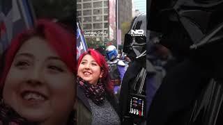 Parade of the Galaxies brings Star Wars fans to Santiago streets