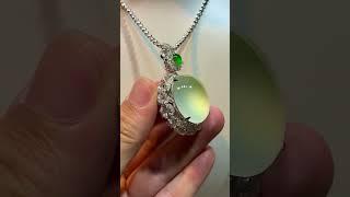 冰黃翡翠鴿子蛋：溫潤如脂，奢華無盡的珠寶傳奇！#翡翠玉石#翡翠玉#翡翠挂件#珠宝玉石#珠宝# 珠宝首饰#珠宝玉器#珠宝鉴赏 #jade #jewellery