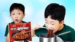 Yejun Black Noodle Cooking Play with Kids Toys