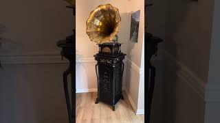 1904/1905 Melba Gramophone on Matching Stand Playing “O’ Sole Mio” by Enrico Caruso