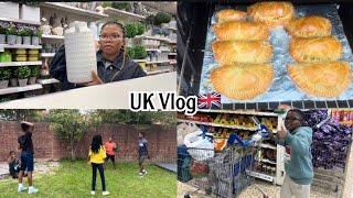 UK Living: A Busy Weekend In the lives of a Nigerian family of 6 Living in the UK 