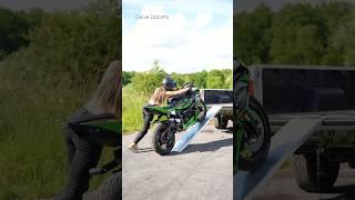 How to load your bike in the truck ??  #moto #stunt #bike