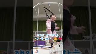 재이 신나하는 거 좀 봐~ 나도 우리 아기한테 이런 장난감 하나 사줘야겠당! #박수홍#김다예#박재이#박수홍가족#박수홍부부#박수홍고양이