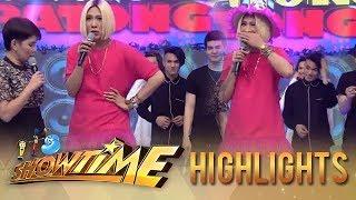 It's Showtime: Jhong makes fun of Vice Ganda's outfit