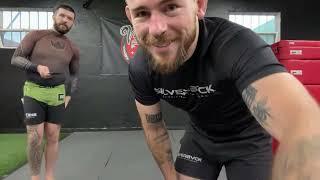 Live training (no-gi takedowns)