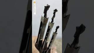 Square hole drill bit