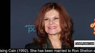 Lolita Davidovich biography