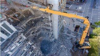 Dangerous Heavy Equipment Building Demolition Work, Amazing Fastest Excavator Destroys House