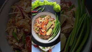 Discover Thai Delights: Top 4 Must-Try Dishes ️ | thailand #culinarydelight #food #thaichicken