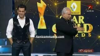 Salman Khan and  Vivek Oberoi on stage