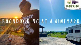 SLEEPING OVERNIGHT AT A VINEYARD IN THE RV | ROUND PEAK VINEYARDS IN MOUNT AIRY, NC | HARVEST HOST