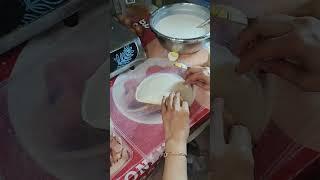 tutorial on folding triangular spring rolls #food #foodie #streetfood #cooking #risolesmayonnaise