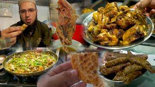 STREET FOOD IN GUJRANWALA BEST FOOD IN GUJRANWALA |Nazir Butter Chicken|Bombay Sweets |Desi Choocha