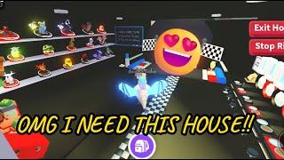 WOAH  ONE OF THE BEST HOUSES I HAVE EVER SEEN!  SO CREATIVE  Adopt Me - Roblox