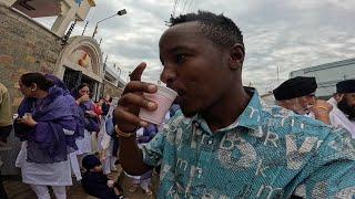 GATE CRUSHING INSIDE A RICH ONLY INDIAN FESTIVAL IN KISUMU AND TASTED THEIR FOOD...