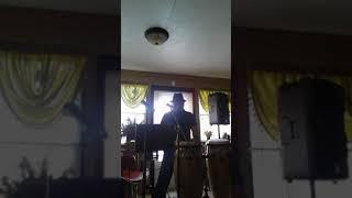 El trizte  de  jose  jose ,angel del valle  cantando