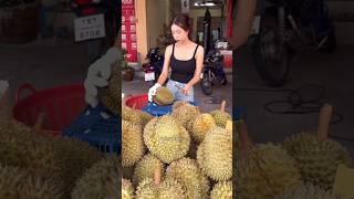 Cute Girls Selling Durian in Bangkok - Thai Street Food