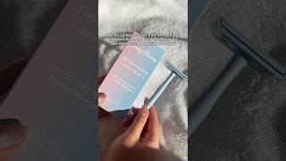 Change the story with this Close Shave Razor