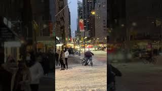 New York MANHATTAN SNOWFALL #newyork #timessquare #manhattan