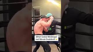 When Conor McGregor met Merab Dvalishvili (via dennisbuzukja/IG)