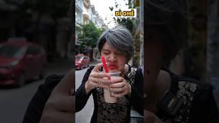 Con đẻ pha cho mẹ ghẻ cốc trà sữa đặc biệt