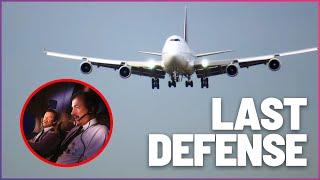 How Pilots Save the Flight When Autopilot Fails | Mayday: Science of Disaster