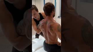 Muscles & Cracks - Licensed to Align - Spinal OPS 2.0 - how the Pros do it #chiropractor  #relax