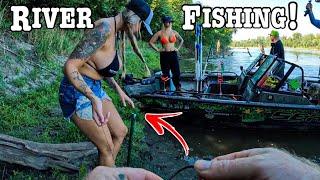 Using SMALL FISH…To CATCH BIG FISH on the Biggest River in the U.S!!! (Fish for Fish!!)