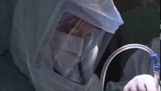 Operation eines patientenindividuellen Knieimplantat-Systems iTotal® G2