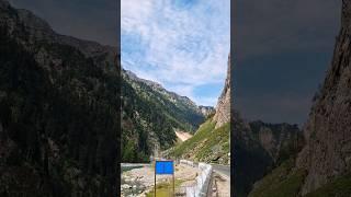 Sonamarg in July. #kashmir #amarnath #road #hills #nature #beautiful #uditnarayan #taal #sonamarg