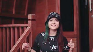 Yulia Nadiva - Merindukanmu (Official M/V)