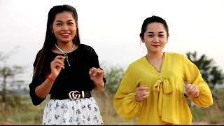 ក្រយប់ម្លេះ-  (cover By ស្រីនុត-ស្រីមុំ)LIVE Ban-/Sky bar SLAMEAS