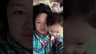 喜欢贴贴的小孩 #小宝宝摆摆 #爱麻麻 #人类幼崽 #治愈系笑容 #萌娃