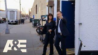 Wahlburgers: Marisa Ramirez Tries a Wahlburger (Season 5, Episode 3) | A&E