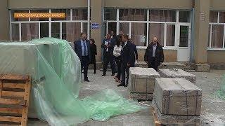 В селе Красногвардейском продолжается ремонт районного дома культуры.