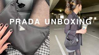 prada reedition 2000 unboxing + what fits!