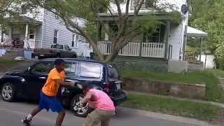 Boxer vs. Wrestler street fight!!