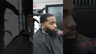 Don’t mind the Spanish music  but this natural  #barber #viral #haircut #midtaper #barberlife