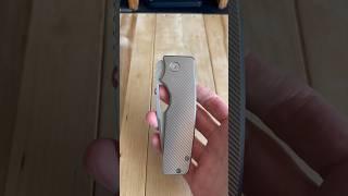 Volume UP! Front flipping the NEW OZ Roosevelt XL  #edc #knife #knives #everydaycarry
