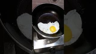 Egg poach recipe || 1 min poached egg || Dim poach recipe #viral #subscribe #youtubeshorts #shorts